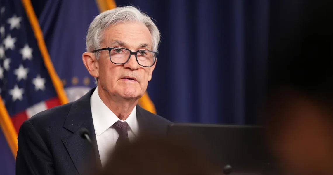 Fed Holds Rates Steady Amidst Trade War Uncertainty