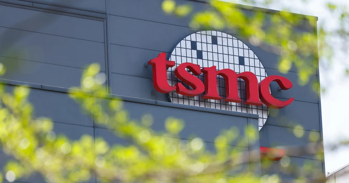 Wall Street Rises: Retail, TSMC, Steve Madden Fuel Gains